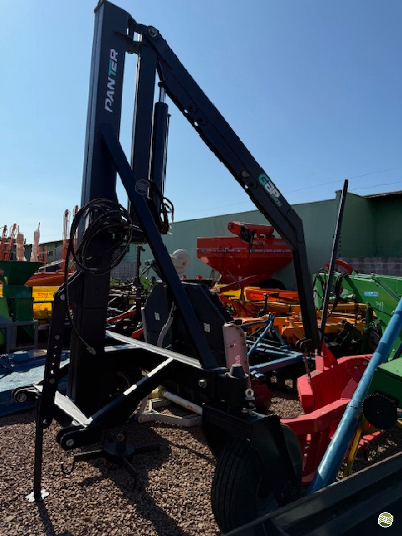 IMPLEMENTOS AGRICOLAS GUINCHO BIG BAG GUINCHO 2200 Kg Cotramaq Tratores GOIOERE PARANÁ PR